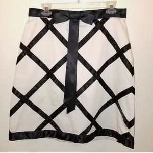 Skirt sz 10 ABR New York Black ribbon and white